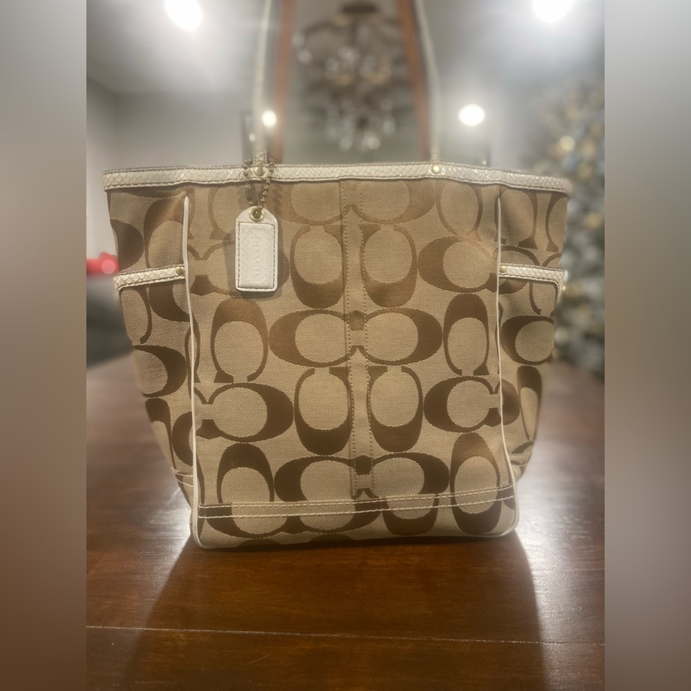 Coach Tote